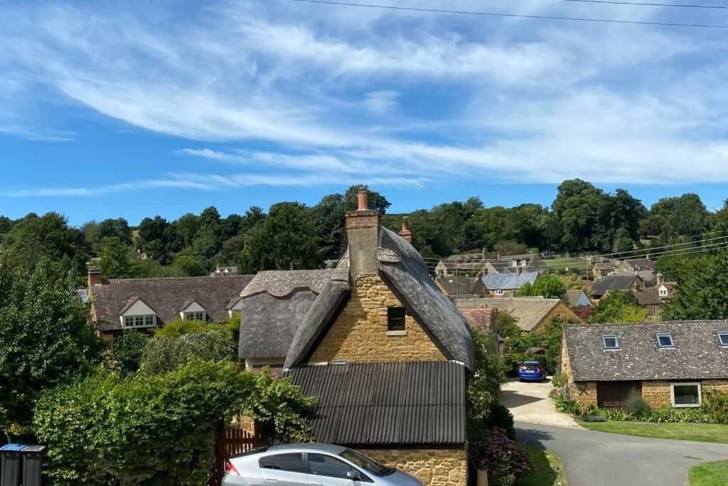 Cotswolds Cottage Ilmington With Wood Burning Stove & Bbq - Pet Friendly Чиппинг-Кампден Экстерьер фото